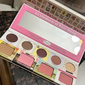 theBalm Multi-Shade Eyeshadow Palette